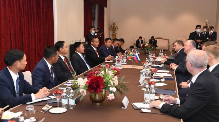 Junta leader Min Aung Hlaing meets Secretary of Security Council of Russian Federation and Director General of Rosoboronexport Company. 