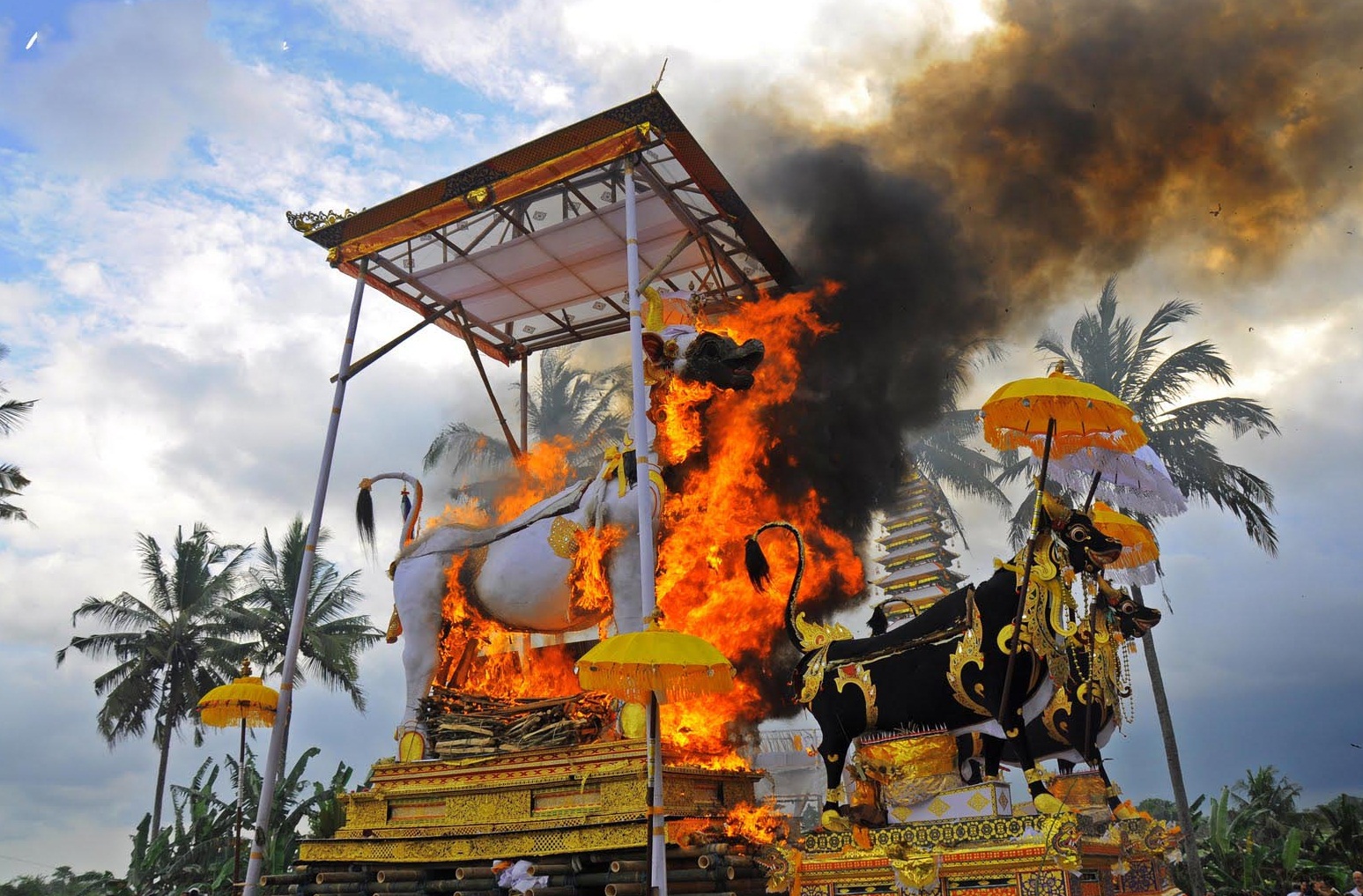 File photo of a ngaben traditional cremation rite performed in Bali. Photo: Buleleng Regency