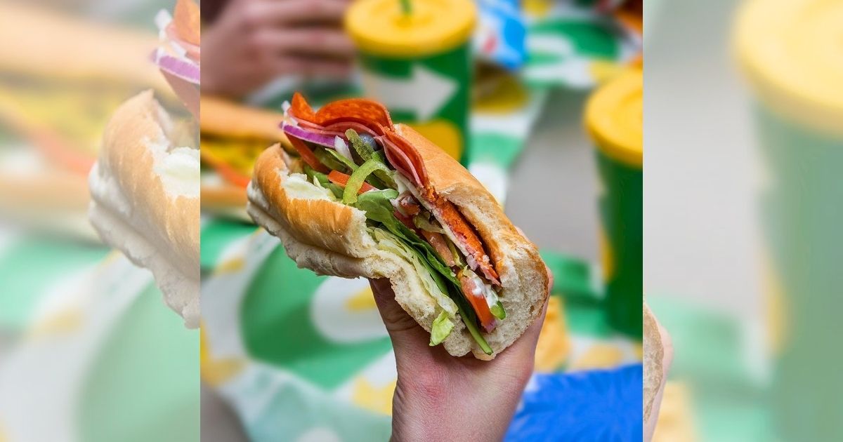 US sandwich chain Subway is rumored to return to Indonesia after a vacancy for “Crew Sandwich – Subway” was posted on the employment website Jobstreet. Photo: Instagram/@subway