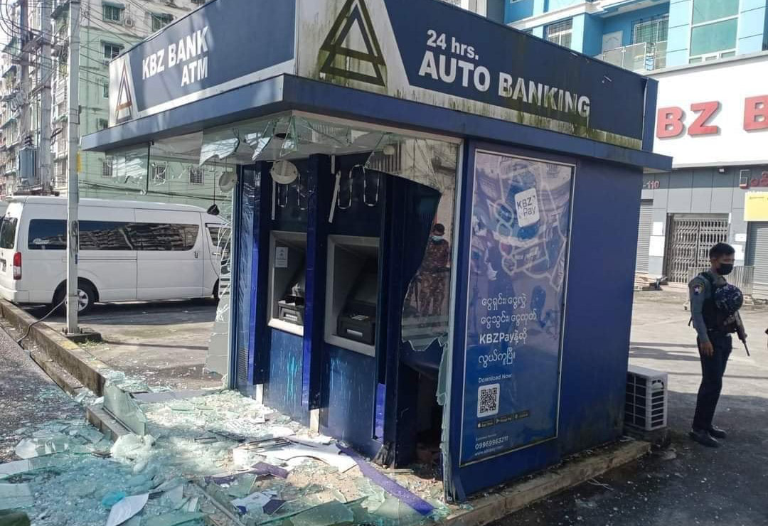 A damaged KBZ ATM Friday morning at the Shwe Kabar Housing Estate in Yangon’s Mayangone Township. Photo: Khit Thit Media
