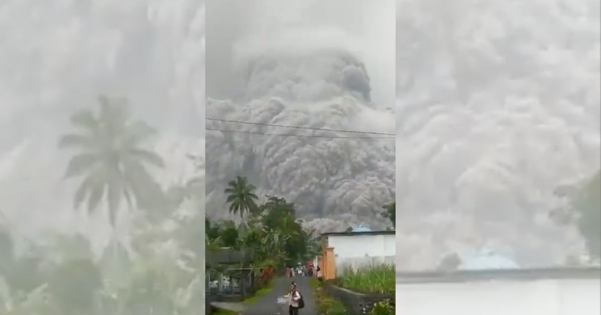 At least 15 people died and 27 are still missing after Mount Semeru erupted last Saturday evening (Dec. 4), with thousands more people displaced. The volcano, which is located between East Java’s Malang and Lumajang regencies, sent a massive plume of ash into the skies over the weekend, as seen in a number of viral videos. Screenshot from Twitter/@@MBurhanuddin3