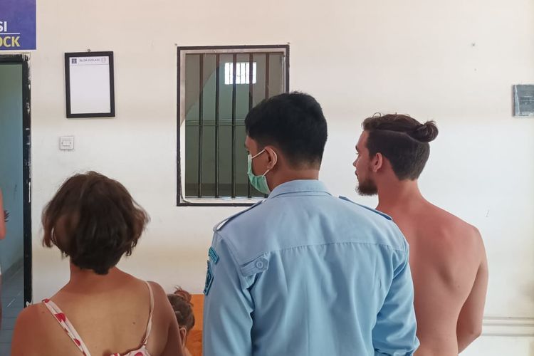 Bali authorities arrested two Moldovan nationals and one Russian on April 2, 2022, for squatting in a villa they claimed was given to them by God. Photo: Obtained.