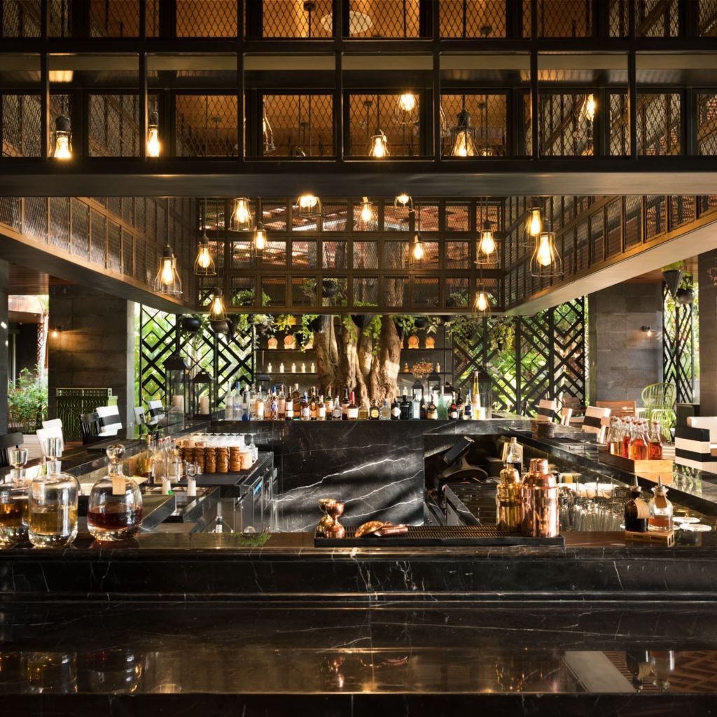 8 pilihan tempat makan di Seminyak Resort adalah impian para pecinta kuliner