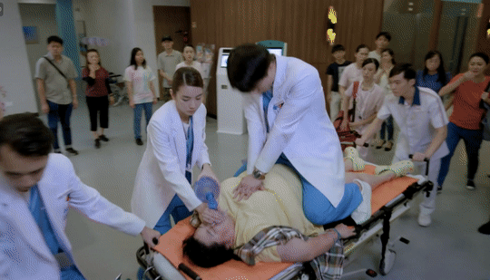 A scene from Channel 8’s Healing Heroes. Gif: Mediacorp
