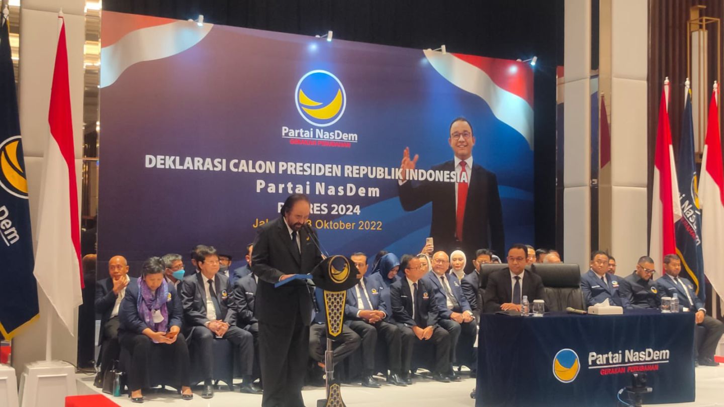 NasDem Chairman Surya Paloh announcing his party’s nomination of Jakarta Governor Anies Baswedan for the presidency in 2024. Photo: Twitter/@nasdem