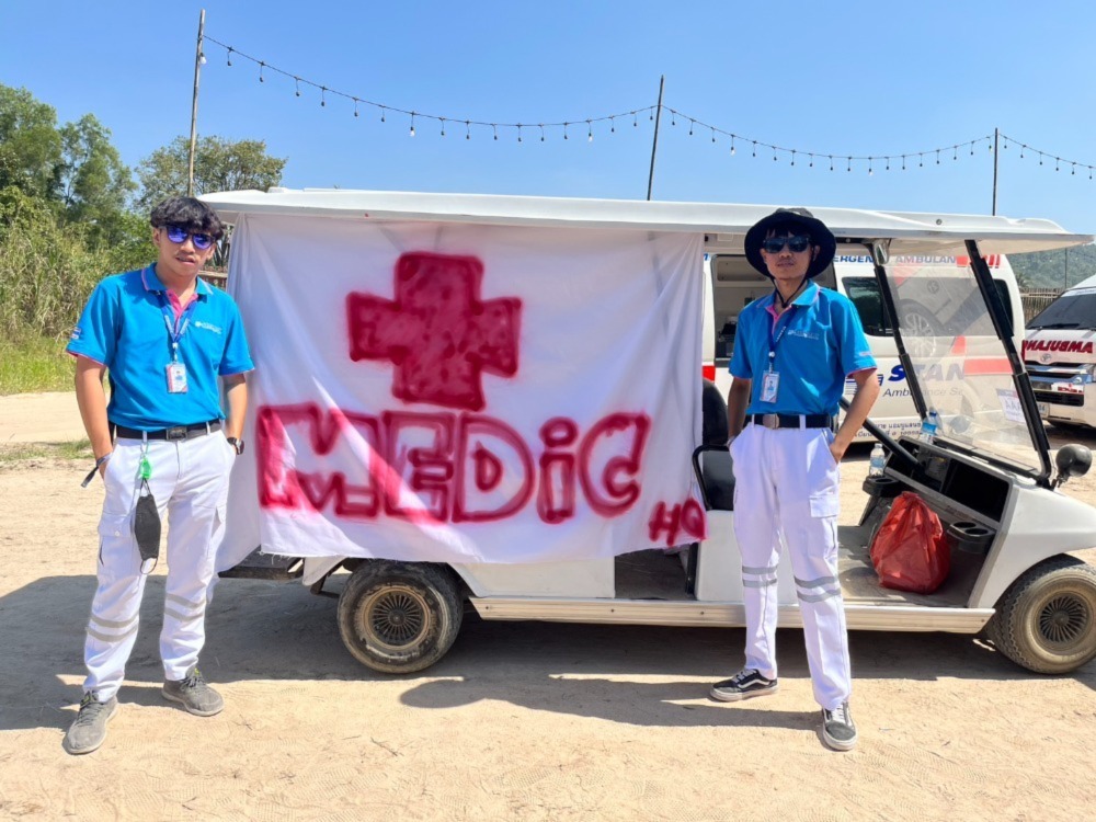 Staff members stand by one of the medic ‘buggies’ used at the Wonderfruit Festival this past weekend in an image posted by its emergency services firm on Tuesday afternoon. Photo: Standby Ambulance Co. Ltd.