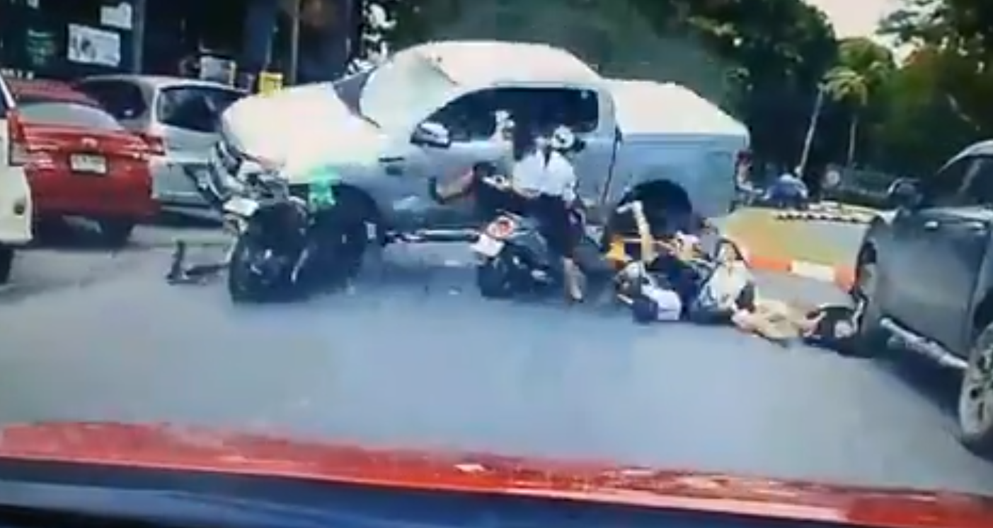 It was a typical day on a Thai roadway when insane carnage erupted in late 2019 as an out-of-control truck barreled into a several schoolgirls riding scooters. Image: Ammnakarach / Twitter